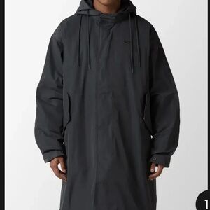 Nike Men's Dark Gray Hooded Raincoat